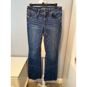 American Eagle Kick Boot Jeans Women Size 6 Mid Rise Medium Wash Denim Pants